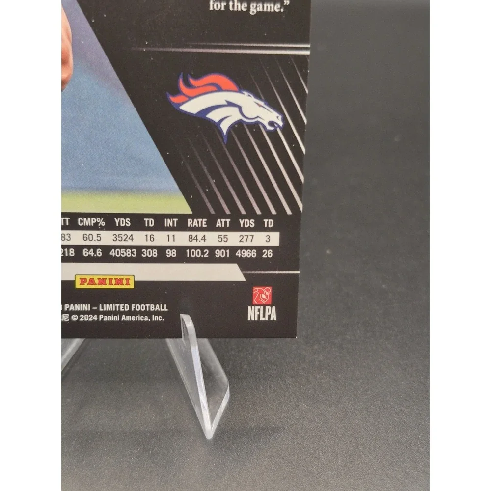 2023 Panini Limited Russell Wilson #32 Amethyst Spotlight /25 Broncos Seahawks